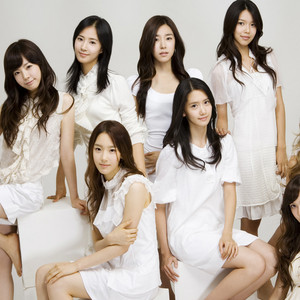 k-pop "girl groups"