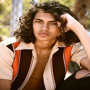 Read The Refugee's Mate (Werewolf Story) :: Invincible | You Say ...