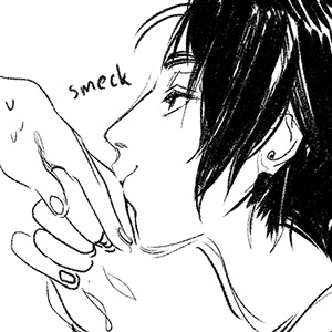kiss prompt hand